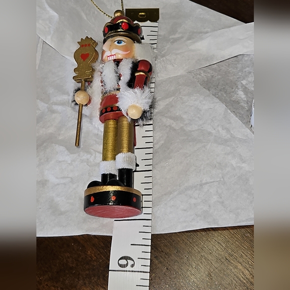 Nutcracker Ornaments set of 5 Vintage, they all work - Picture 3 of 7